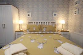 Double bedroom - Arrandale self catering apartment Inverness